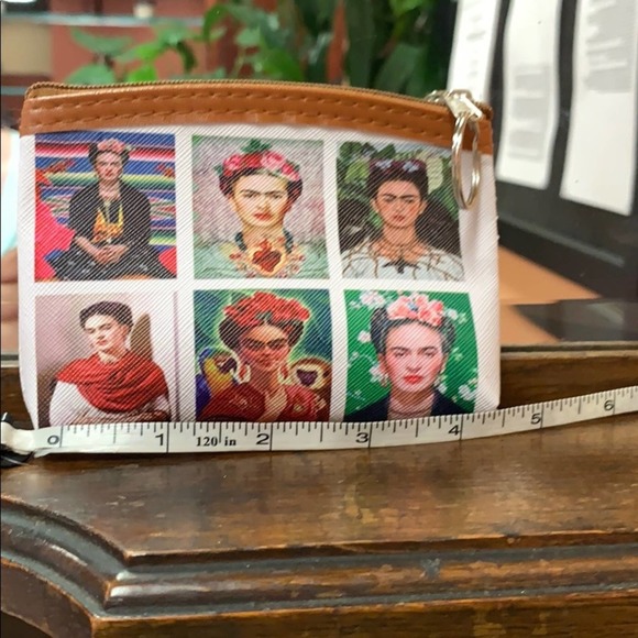 Frida Coin Purse with Keychain - Picture 4 of 6